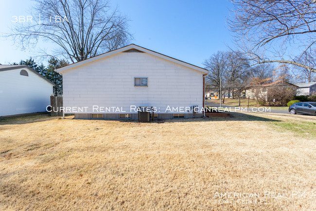 Building Photo - 1040 Cedar Pl, Florissant, MO 63031