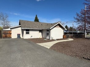 Building Photo - 1310 Swayze Ln