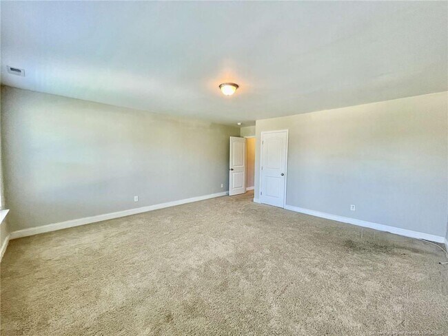 Foto del edificio - 208 Ladden Ln