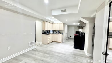 Building Photo - 31 Forfar Av