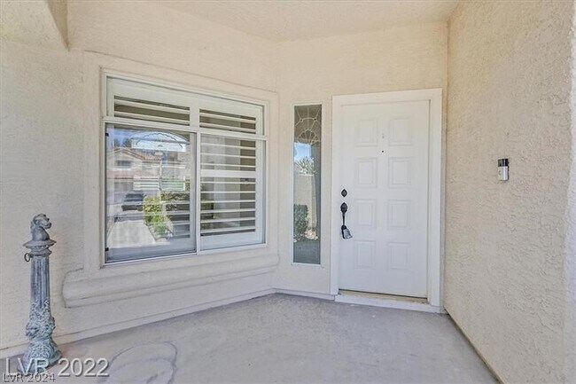 Building Photo - 9725 Hitching Rail Dr