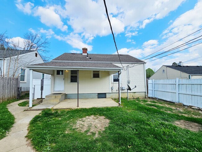 Building Photo - 2679 Azelda St
