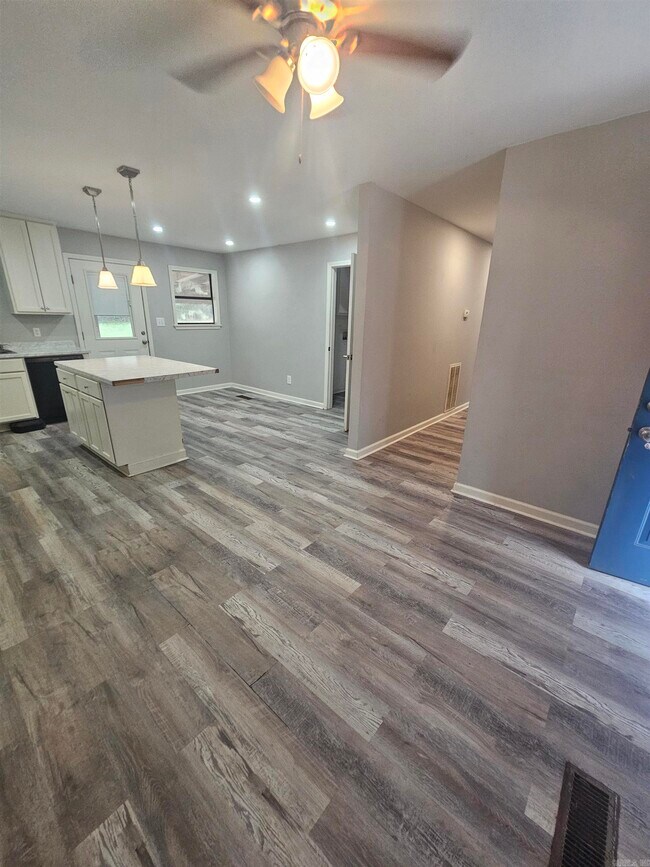 Foto del edificio - 14807 Sweet Gum Dr