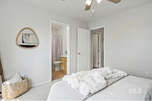 Foto del edificio - 10567 W Hazelwood Dr