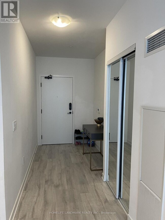 Building Photo - 121 Lower Sherbourne St