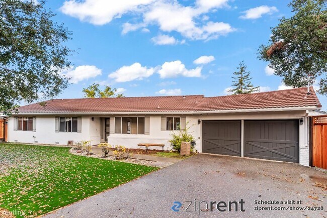 Building Photo - 4 br, 3 bath House - 211 Portola Ct, Los A...
