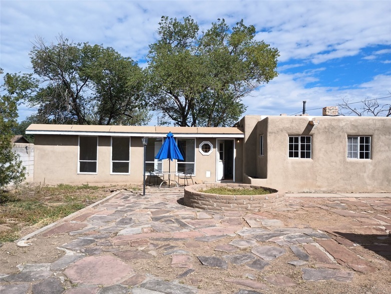 Foto principal - 1203 Agua Fria St