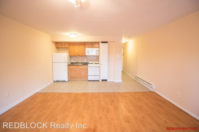 Building Photo - Studio, 1 bath Apartment - 6935 N 15th Street
