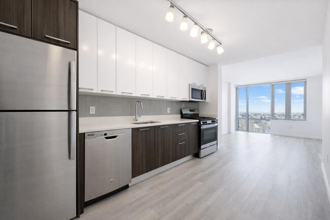 Foto del edificio - 1524 Sheepshead Bay Rd