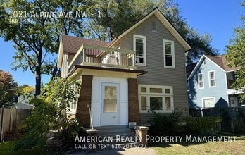 Building Photo - 1021 Alpine Ave NW