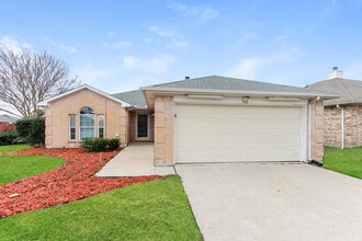 Building Photo - 101 Kennedy Dr Building Photo - 101 Kennedy Dr