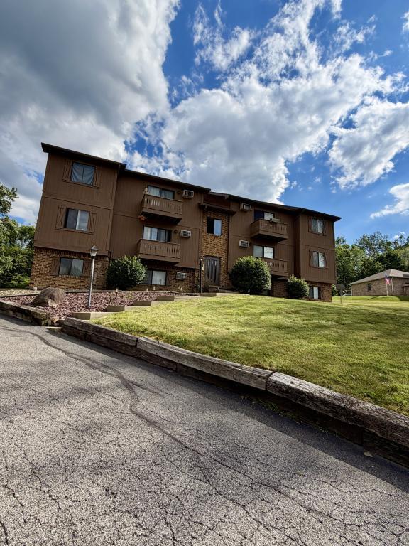 Building Photo - 6369 St Andrews Dr