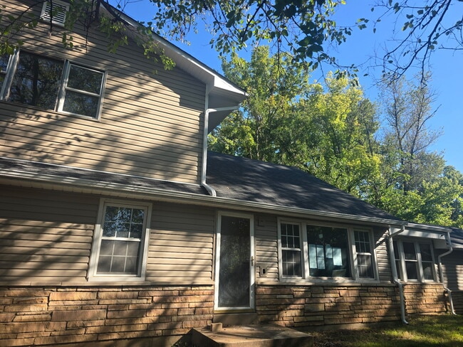 Building Photo - 13070 New Halls Ferry Road