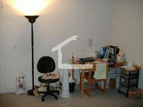 Building Photo - 448 Park Dr