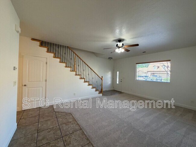 Building Photo - 449 W 500 N