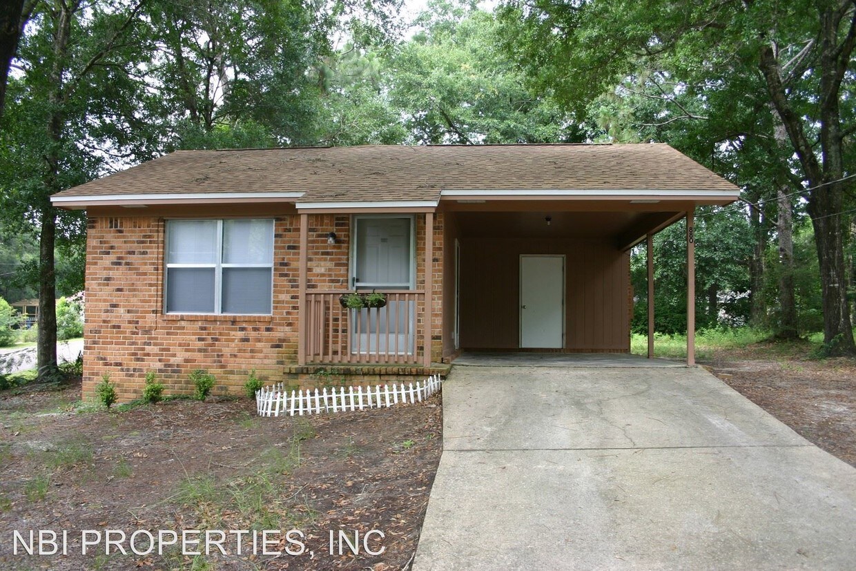 3 br, 1 bath House 880 AMOS STREET House Rental in Crestview, FL
