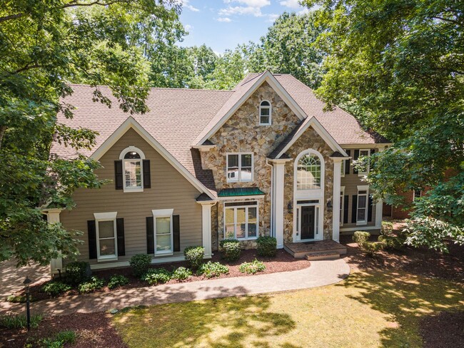Building Photo - Unbelievably Gorgeous 4 Bedroom 4 Bath Lux...