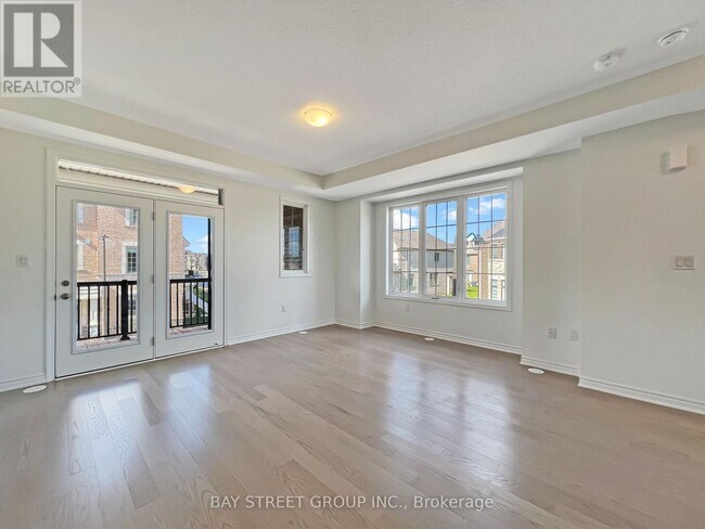 Photo du bâtiment - 1336 Ripplewood Ave