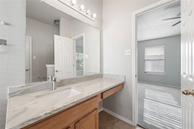 Foto del edificio - 12821 Thomas Jefferson St