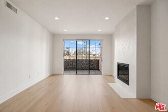 Building Photo - 1522 S Saltair Ave