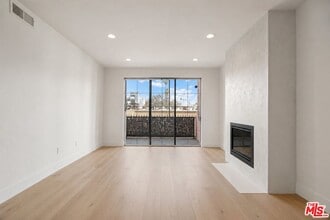 Building Photo - 1522 S Saltair Ave