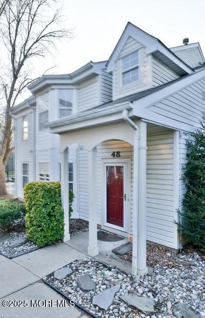 Building Photo - 48 Tulip Ln