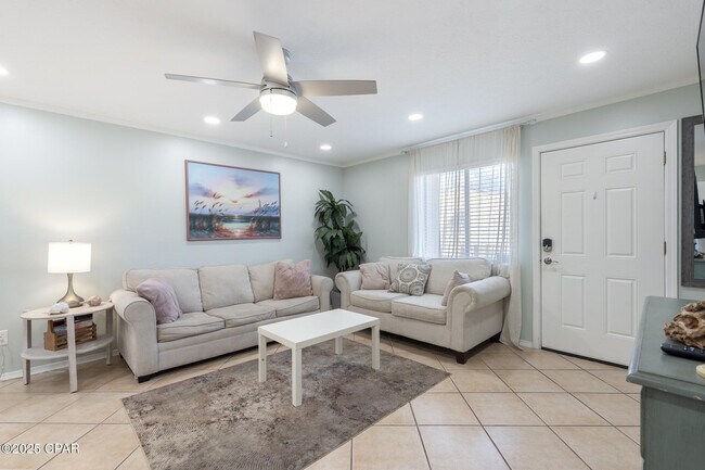 Foto del edificio - 128 White Sandy Dr