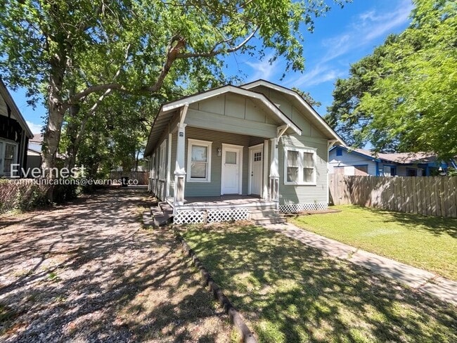 Building Photo - 1007 Archer St