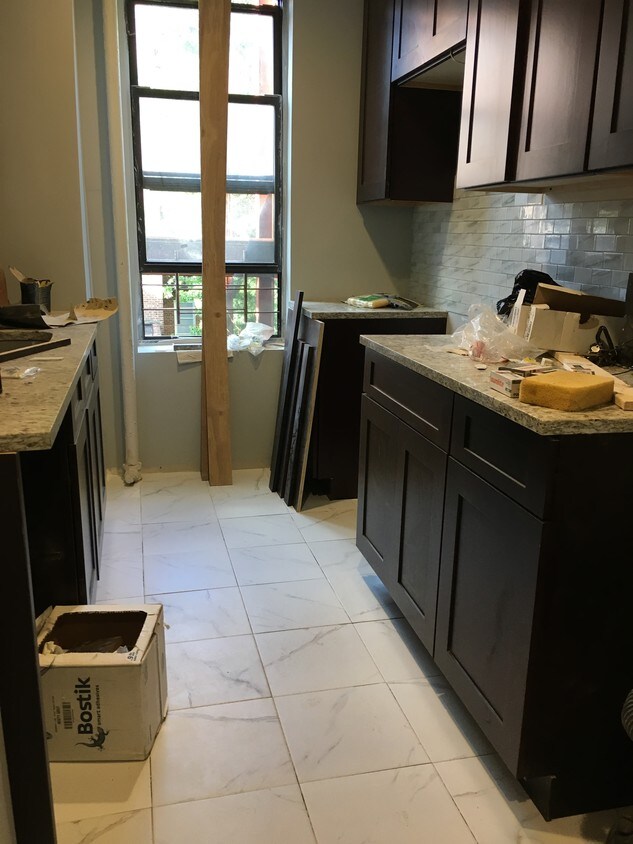 Primary Photo - 2031 Ocean Ave