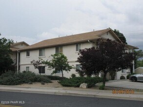 Building Photo - 855 Gail Gardner Way