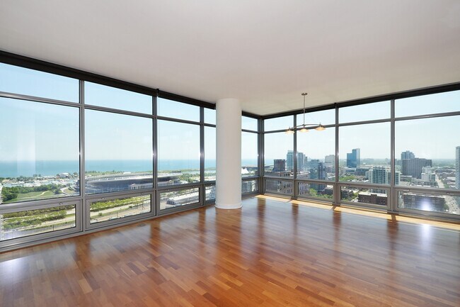 Foto del edificio - 100 E 14th St