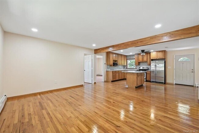 Building Photo - 45 Anness Dr
