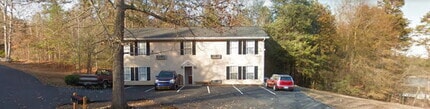 Building Photo - 200 White Pine Dr