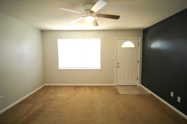 Foto del edificio - Gulf Breeze Rental: 3 Bedroom Brick Home w...