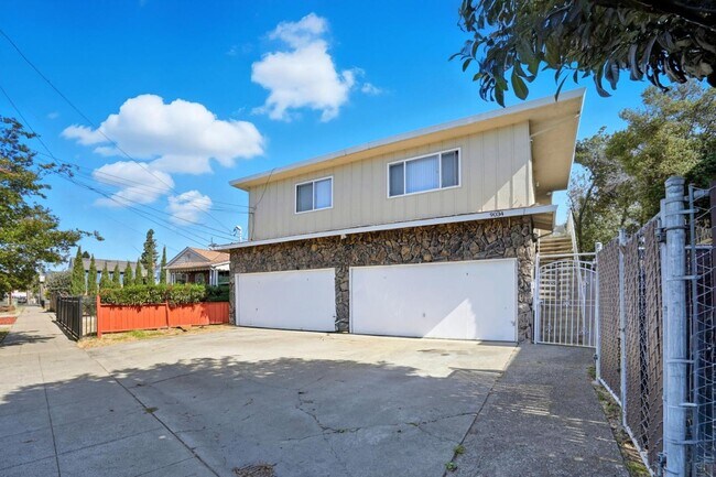 Foto del edificio - 9034 Hillside St