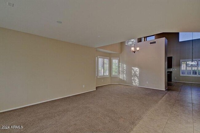 Building Photo - 21672 N Geraldine Dr
