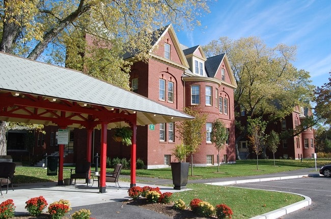 Building Photo - Reservoir Landing Apartments