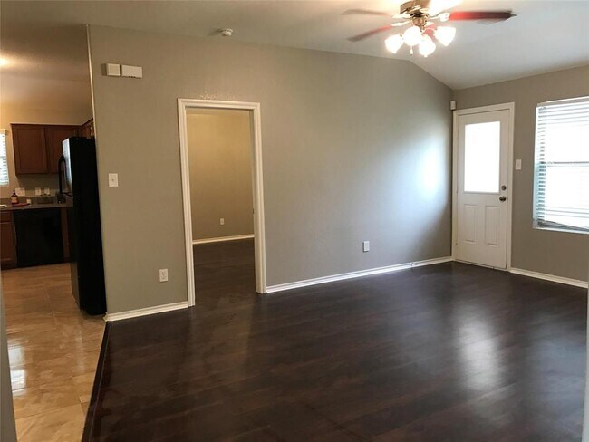 Building Photo - 805 Katydid Ct