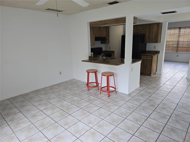 Building Photo - 16535 Brigadoon Dr
