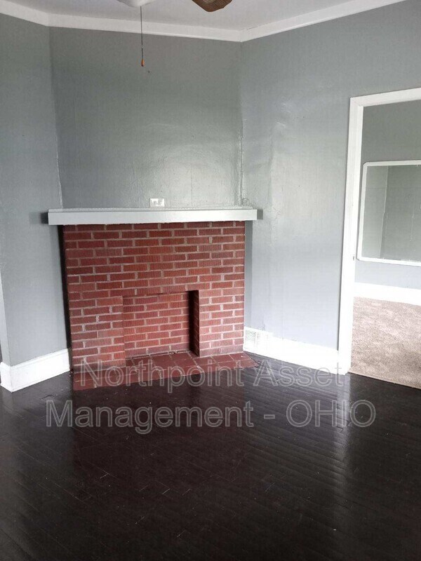 Foto del edificio - 614 E 97th St