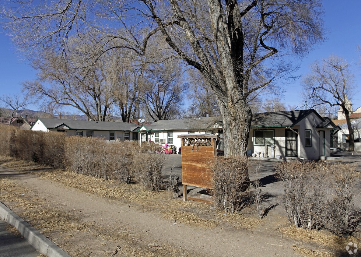 Primary Photo - 2032 W Cucharras St