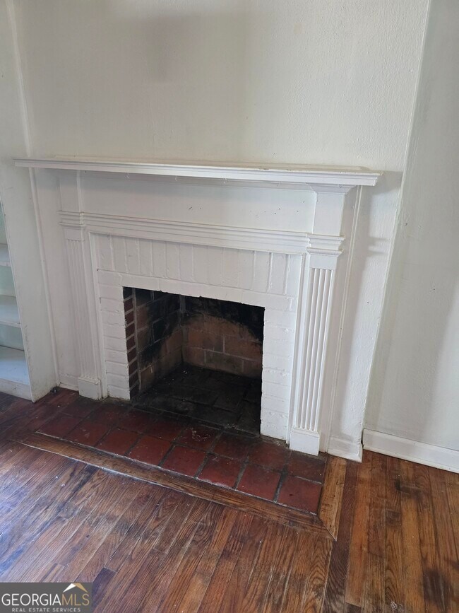 Foto del edificio - 419 Chamlee Dr