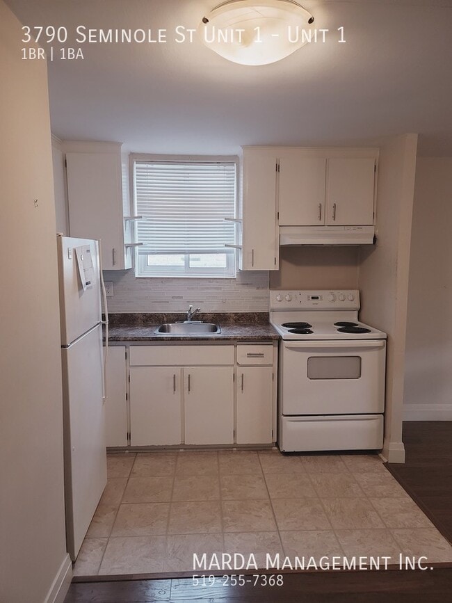 Building Photo - COZY 1BED/1BATH APT BUILDING IN EAST WINDS...