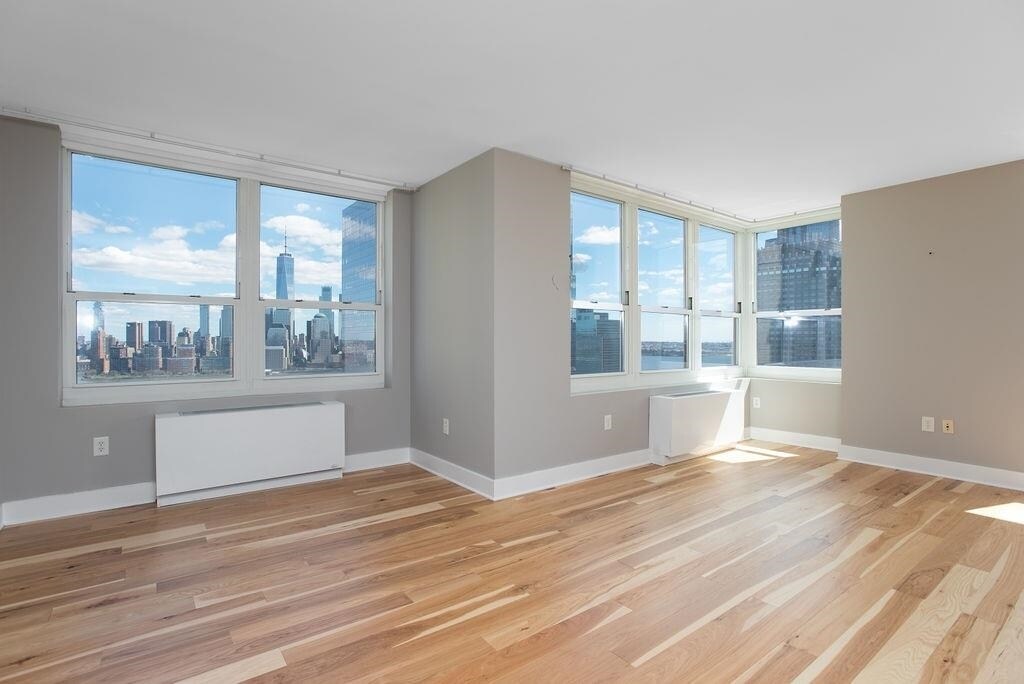 88 St Unit 3605, Jersey City, NJ 07302 Condo for Rent in Jersey City, NJ
