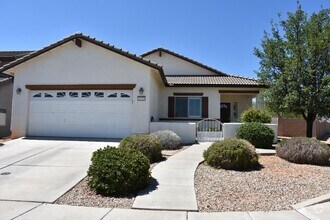 Building Photo - 4520 Leisure Ln
