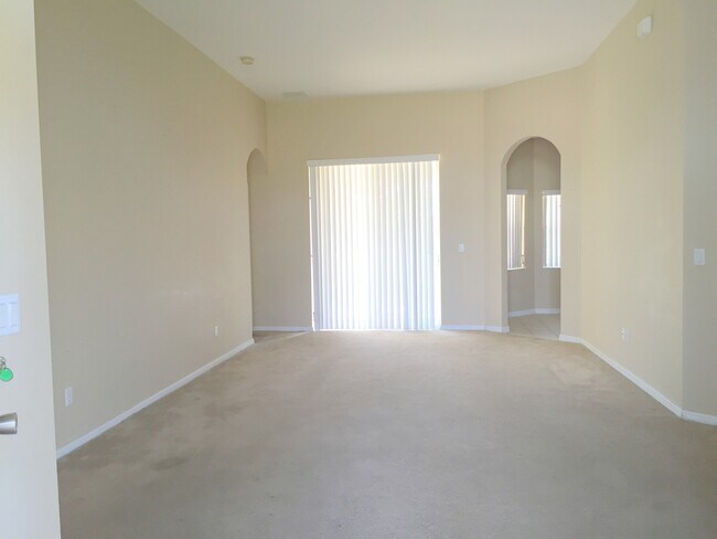 Building Photo - Lovely 3/2 Home in Brighton Lakes