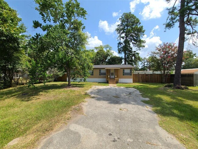 Building Photo - 5414 Five Oaks Dr