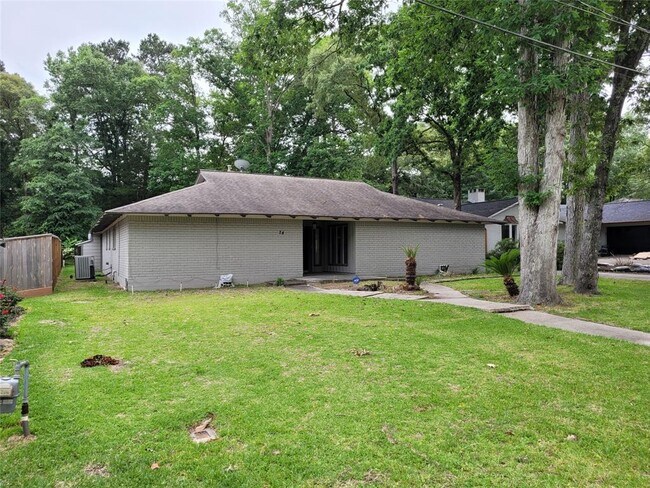 Foto del edificio - 24 Greentree Ln