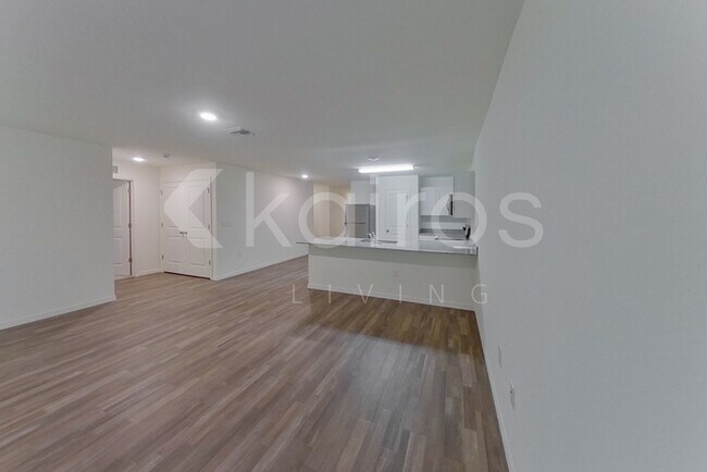 Foto del edificio - 466 Norwood Ave S
