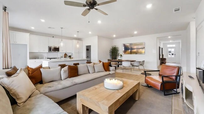 Foto del edificio - 7066 W Cheshire Ave